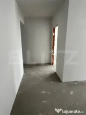 Apartament 3 camere, etaj intermediar, cu geam la baie, parc 