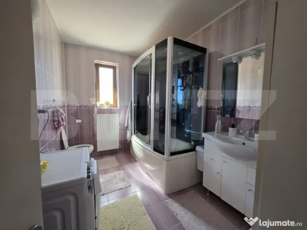 Casa de vanzare 5 camere, 157 mp, zona Titulescu Satu Mare