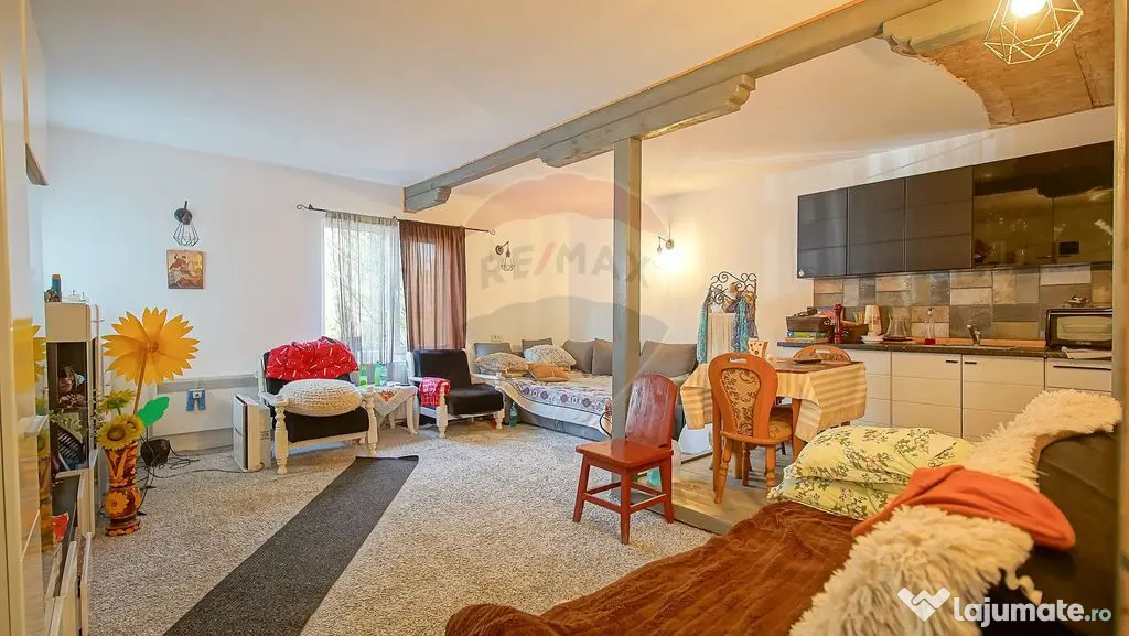 Casă/Cabană din lemn, Complet mobilată, Priveliște su...