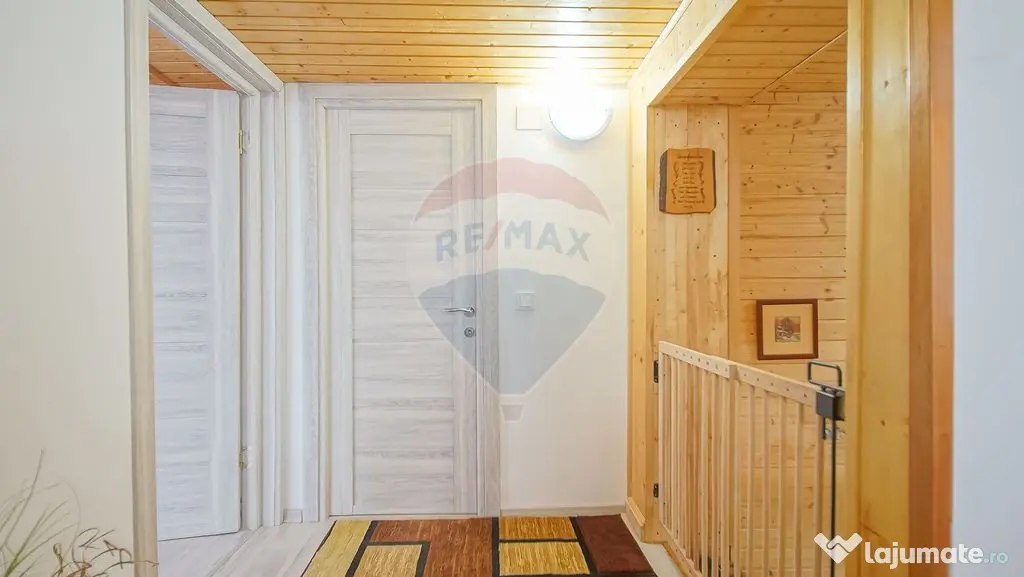 Casă/Cabană din lemn, Complet mobilată, Priveliște su...