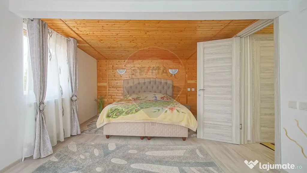 Casă/Cabană din lemn, Complet mobilată, Priveliște su...