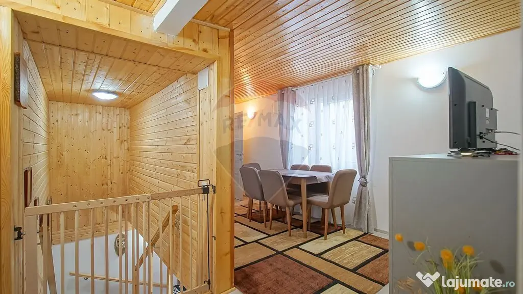 Casă/Cabană din lemn, Complet mobilată, Priveliște su...