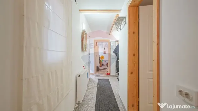 Casă/Cabană din lemn, Complet mobilată, Priveliște su...
