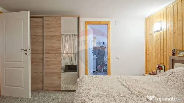 Casă/Cabană din lemn, Complet mobilată, Priveliște su...