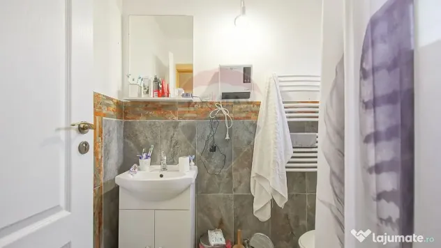 Casă/Cabană din lemn, Complet mobilată, Priveliște su...