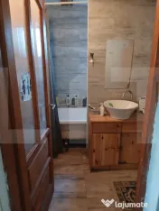 Casă individuală de vânzare în Parța 