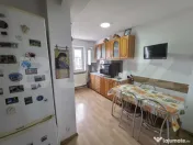 Apartament 4 camere decomandat suprafata 80mp 