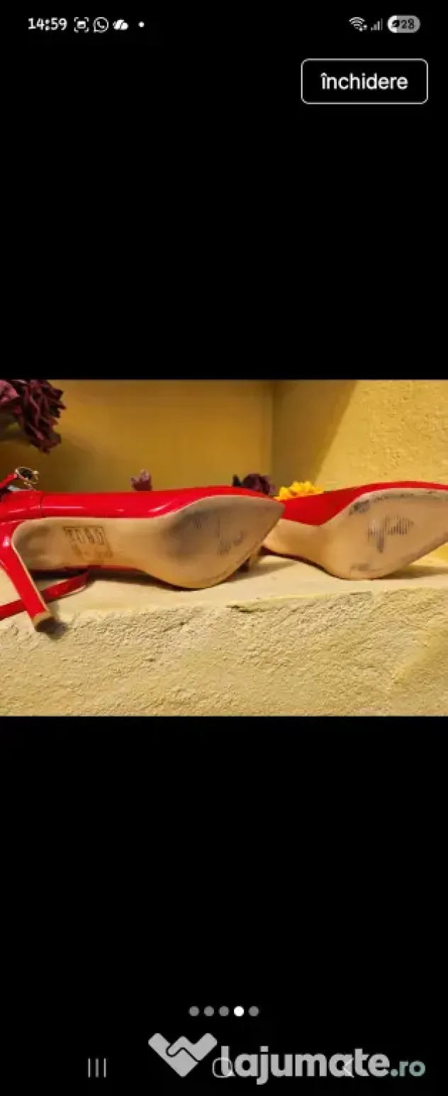 Pantofi stiletto rosu lucios