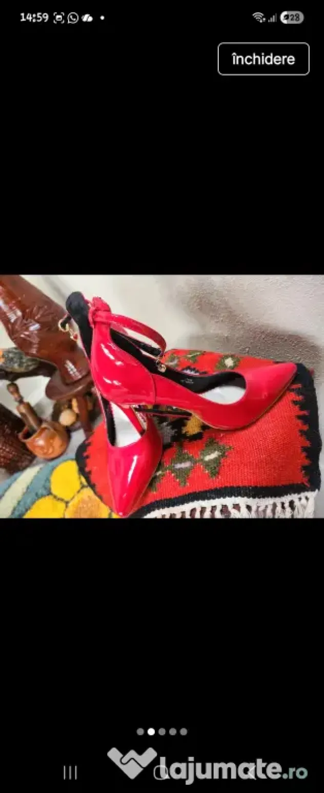 Pantofi stiletto rosu lucios