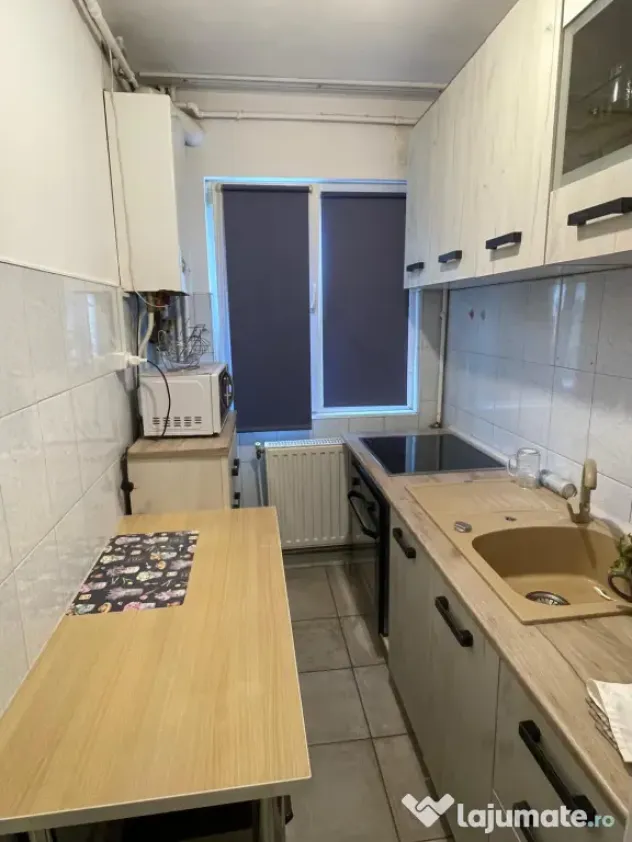 Inchiriez apartament 2 camere mobilat zona Sala Sporturilor