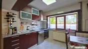 Vilă individuală de vânzare – zona Lacul Morii