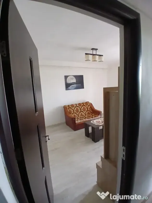 Inchiriez apartament 2 camere Craiova central