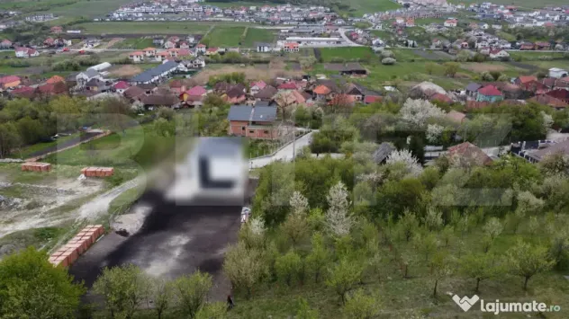 De vanzare teren Intravilan Centru - Chinteni