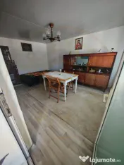Proprietate 2 case,3 anexe,teren 3.233 m – Dârmănești A 
