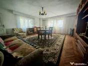 Proprietate 2 case,3 anexe,teren 3.233 m – Dârmănești A 