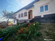 Proprietate 2 case,3 anexe,teren 3.233 m – Dârmănești A 