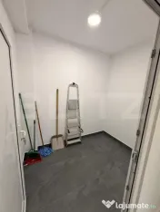 Spațiu 245 mp cu 10 parcări, curte logistică și rampă m 