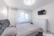 Apartament 3 camere renovat, etajul 2 in Calea București 