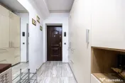 Isaran Coresi-Apartament 3 camere 82 mp loc de parcare si... 