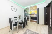 CORESI - Isaran | 3 camere 82 mp loc de parcare si boxa 