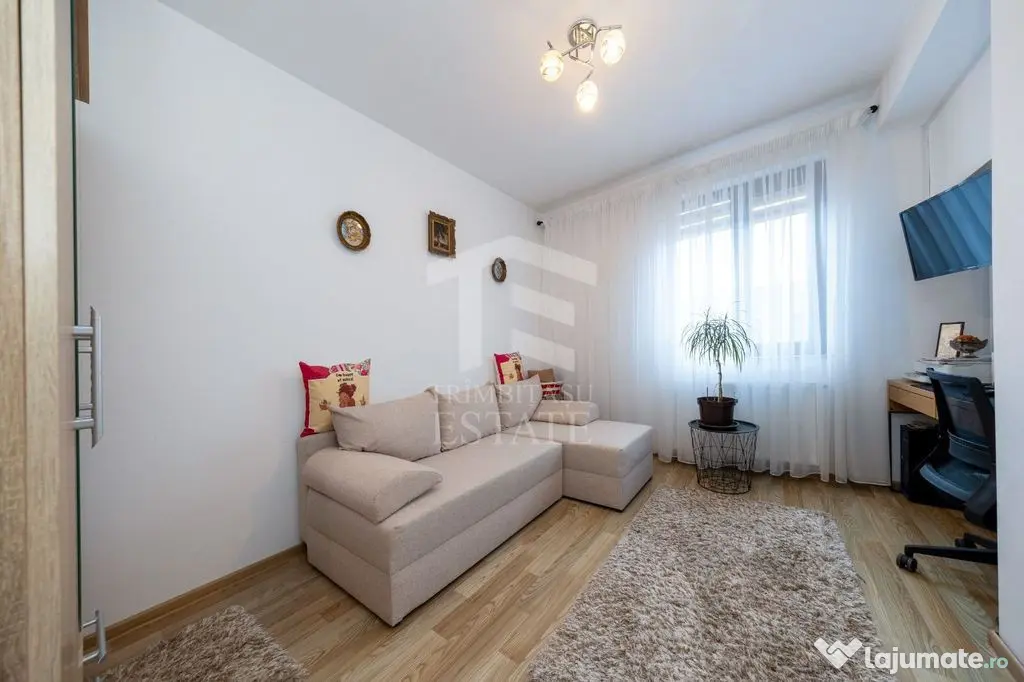 CORESI - Isaran | 3 camere 82 mp loc de parcare si boxa