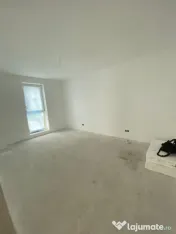 Apartament 3 camere, 88 mp, zona Central 