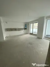 Apartament 3 camere, 88 mp, zona Central 