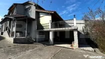 Casă de vânzare 7 camere, 300 mp utili, teren 839 mp, zon?