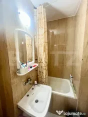 Apartament 2 camere, semidecomandat, mobilat, cu loc de parc 