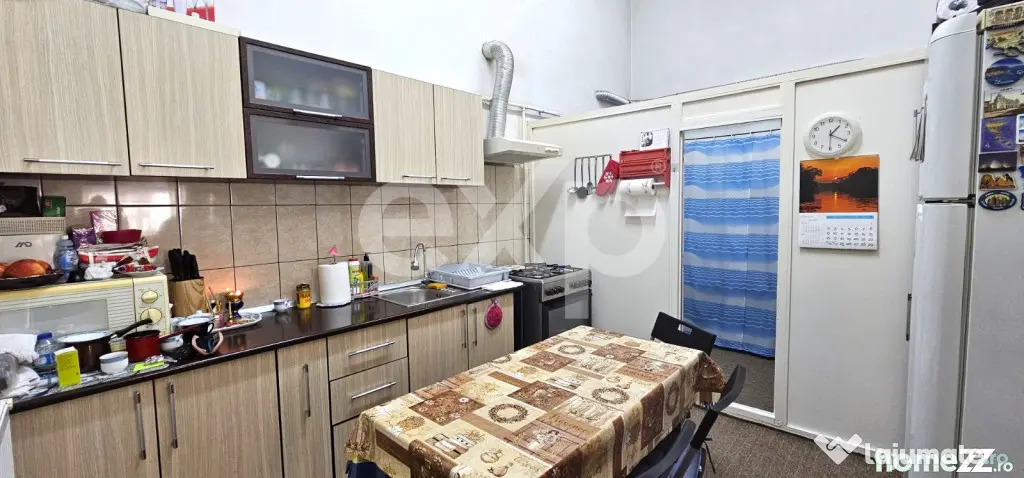 Apt 2 camere, 2 boxe mari, in Centrul Istoric