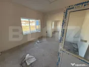 Hală 700 mp + Spațiu Comercial și Birouri, Curte 5000 mp, 