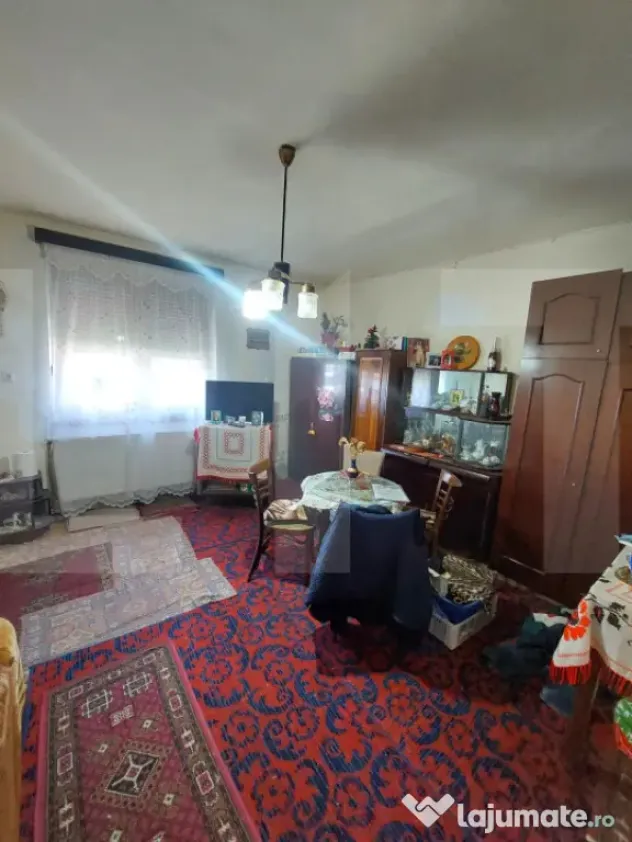 Casă spațioasă, zona Grădiște