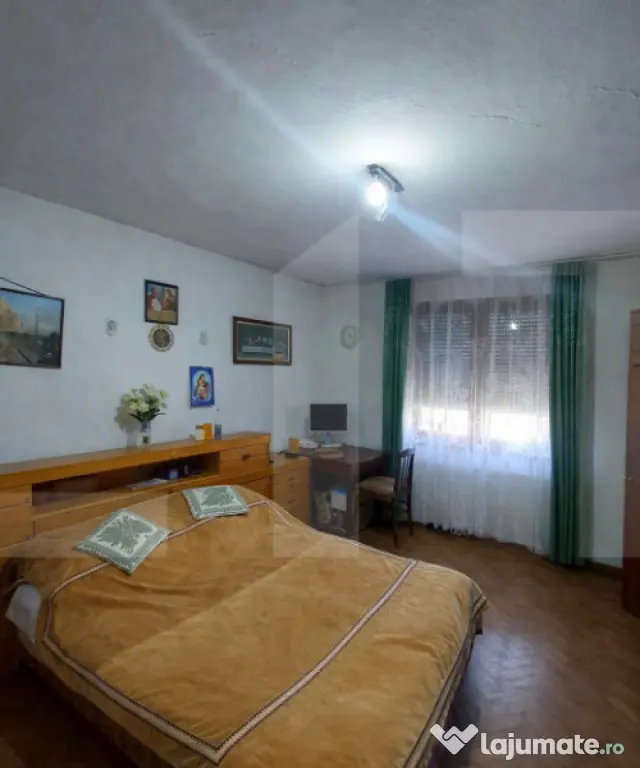 Casă spațioasă, zona Grădiște