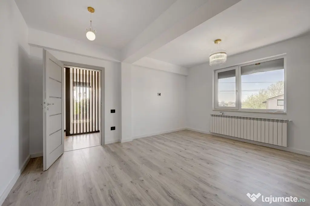 CASA TIPLA, Racordata! Cu un DORMITOR la PARTER ! Domnești!