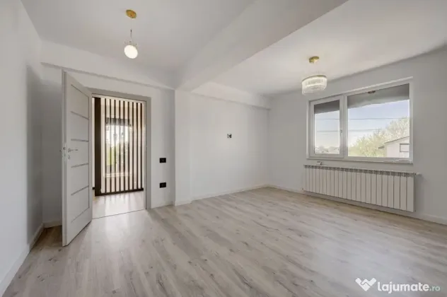 CASA TIPLA, Racordata la toate Utilitățile ! Domnești !