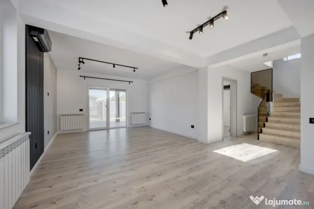 CASA TIPLA, Racordata la toate Utilitățile ! Domnești !