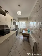 Apartament 3 camere, decomandat, 66.3 mp, zona Catedrala 