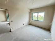 Apartament 3 camere balcon terasa parcare boxa zona Brana Se 