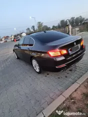 BMW Seria 5 520d Aut. Luxury Line 