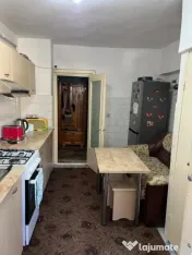 Etaj 1 - Apartament 3 camere, cu surafata 79mp, Zona Calaras 