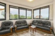 Casa moderna cu 210 mp utili, terase inchise si finisaje pre 