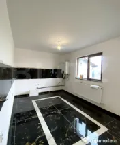 Casa moderna cu 210 mp utili, terase inchise si finisaje pre 