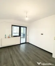 Casa moderna cu 210 mp utili, terase inchise si finisaje pre 