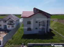 Casă de vânzare, 343 mp, zona Lazuri