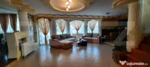 Casa de vanzare, 202 mp, zona Micro 17