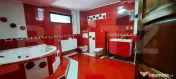 Casa de vanzare, 202 mp, zona Micro 17 