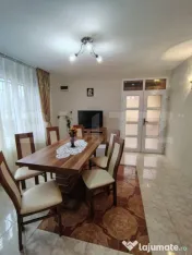 Casa impresionantă 7 camere, piscină, 350 mp utili, 1900 m 