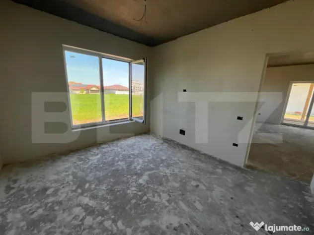 De vanzare casa in Santandrei cu gard de imprejmuire, la che