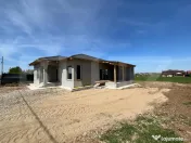 Casa individuala Santandrei cu placa de beton si gard imprej 