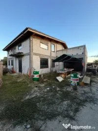 Casa , P+1, TEREN 1000 MP, Pielesti 